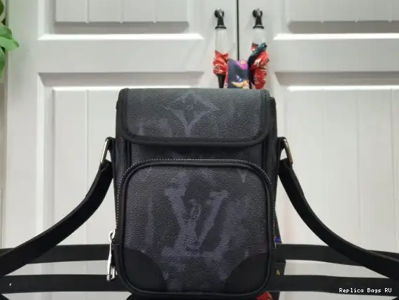 Affordable MESSENGER VUITTON NANO LOUIS AMAZON 0530